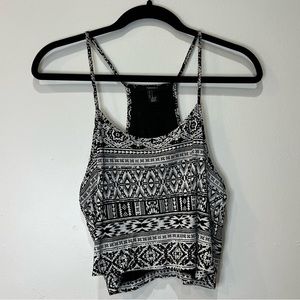 FOREVER 21 - SPAGHETTI STRAP CROPPED SHIRT